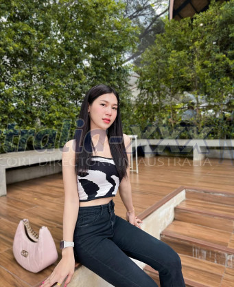 Photo escort girl Laras: the best escort service