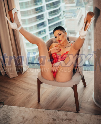 Photo escort girl Angi: the best escort service