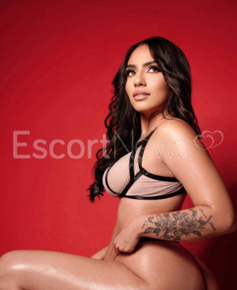 Photo escort girl Selena : the best escort service