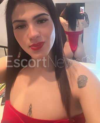 Photo escort girl Alanna: the best escort service