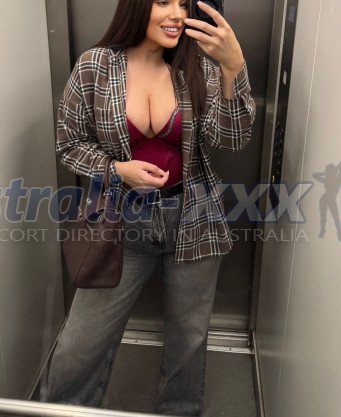 Photo escort girl Mira: the best escort service