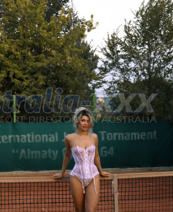 Photo escort girl Ella: the best escort service