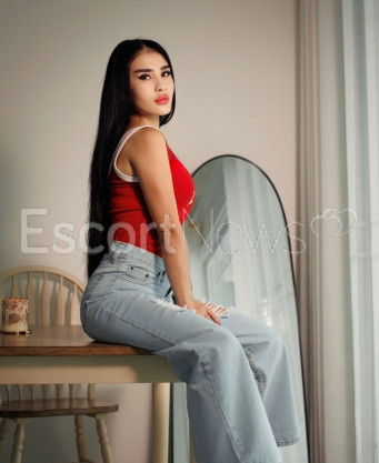 Photo escort girl Sora: the best escort service