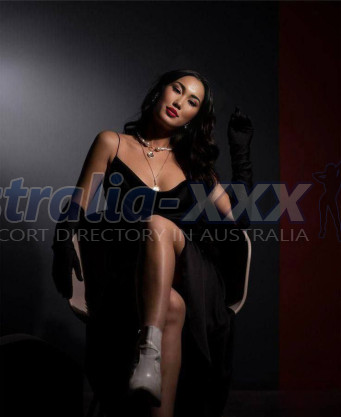 Photo escort girl Kira: the best escort service