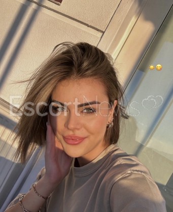 Photo escort girl Sea: the best escort service