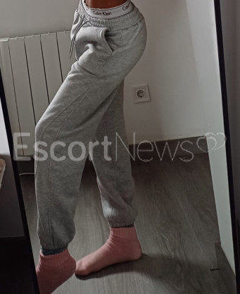 Photo escort girl Etta: the best escort service