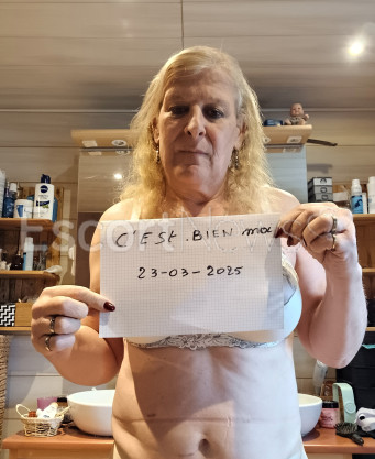 Photo escort girl Clarabelle: the best escort service