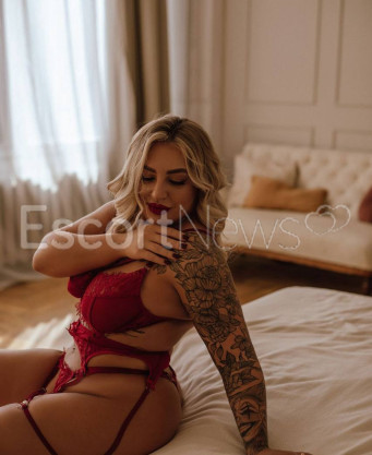 Photo escort girl Kira: the best escort service