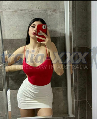 Photo escort girl laora: the best escort service