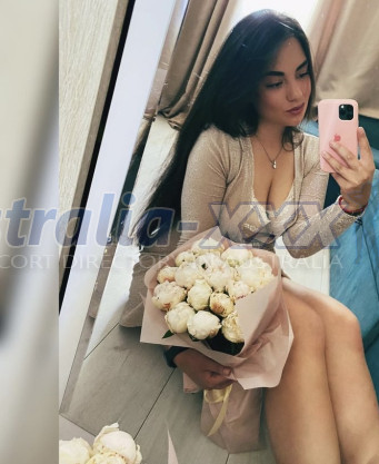 Photo escort girl ELIZABETH: the best escort service