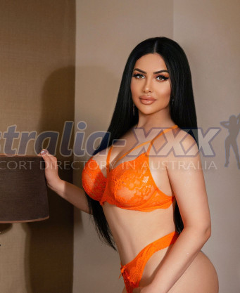 Photo escort girl Zeynep : the best escort service