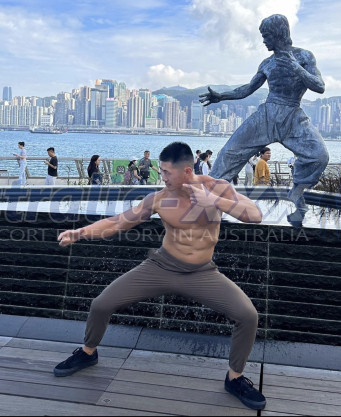 Photo escort girl Ronin : the best escort service