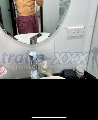 Photo escort girl Ronin : the best escort service
