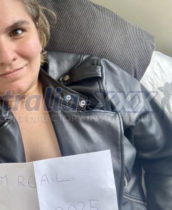 Photo escort girl Claire Lune: the best escort service