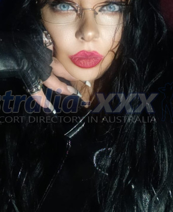 Photo escort girl Moni: the best escort service