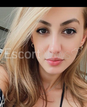 Photo escort girl Sandra: the best escort service