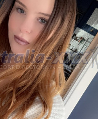 Photo escort girl Tayler Queen: the best escort service