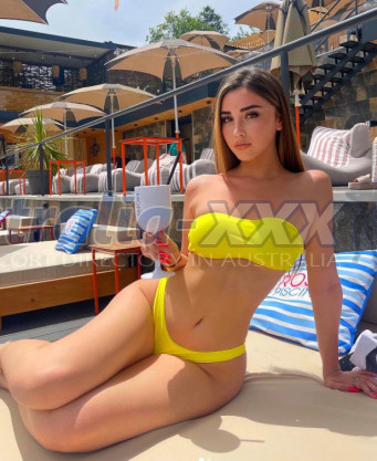 Photo escort girl Permiss: the best escort service