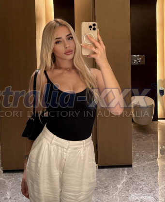 Photo escort girl Delina: the best escort service