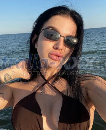 Photo escort girl Camille: the best escort service