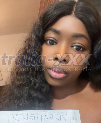 Photo escort girl Reina: the best escort service