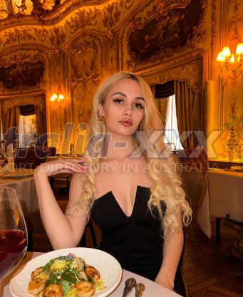 Photo escort girl Sara : the best escort service