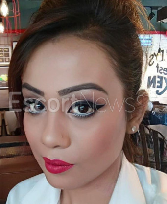 Photo escort girl WanshikaTgirl: the best escort service