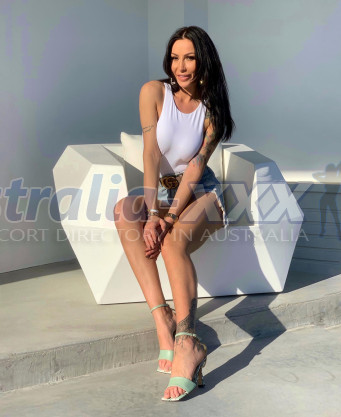 Photo escort girl Lina: the best escort service