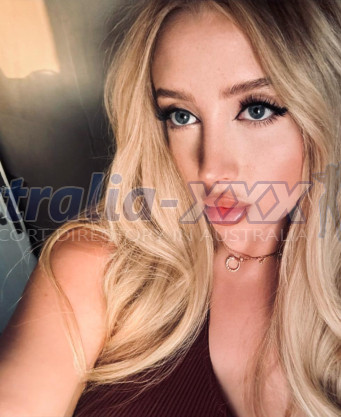 Photo escort girl Regina: the best escort service