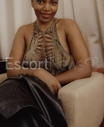 Photo escort girl Hellin: the best escort service