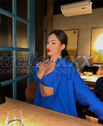 Photo escort girl Beyza Su: the best escort service