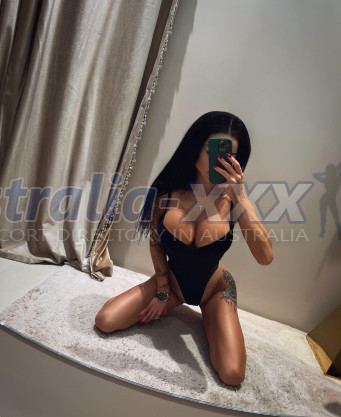 Photo escort girl Adel: the best escort service