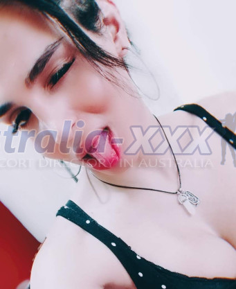 Photo escort girl Layla Baku: the best escort service