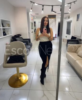 Photo escort girl Aysegul: the best escort service