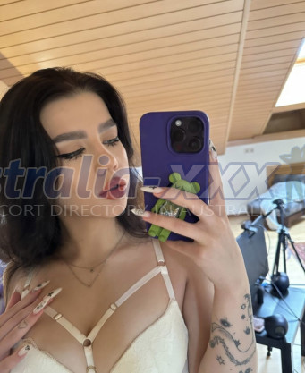 Photo escort girl Luna: the best escort service