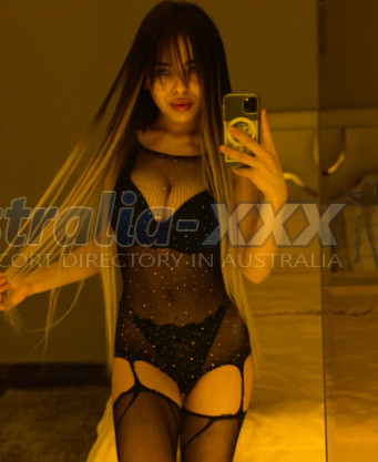 Photo escort girl CRISTINA: the best escort service