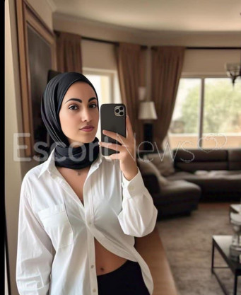 Photo escort girl Rabiss: the best escort service