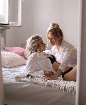 Photo escort girl Emma Ella: the best escort service