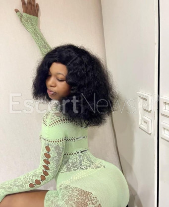 Photo escort girl Lina : the best escort service