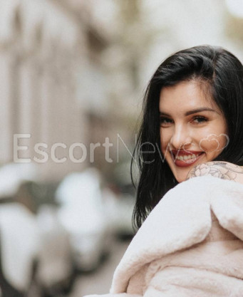 Photo escort girl Amina: the best escort service