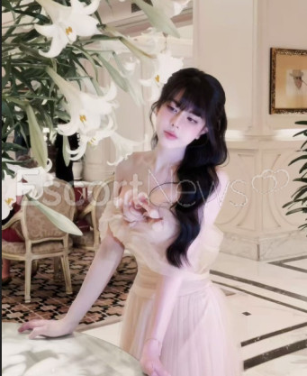 Photo escort girl Moji: the best escort service