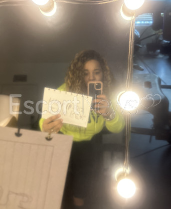 Photo escort girl Flame: the best escort service