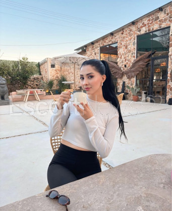 Photo escort girl Lavin: the best escort service