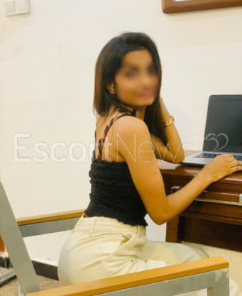 Photo escort girl Elsa angel : the best escort service