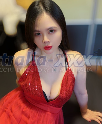 Photo escort girl LalisaVienam: the best escort service