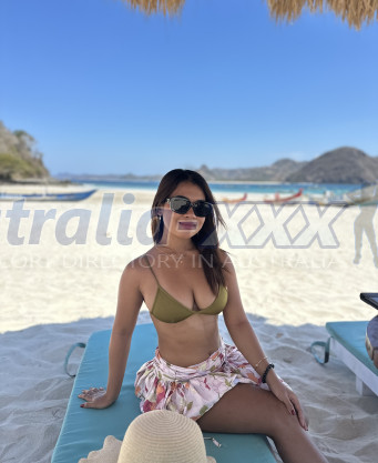 Photo escort girl Cellina Nathasa: the best escort service