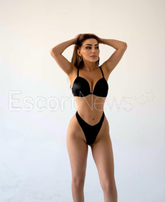 Photo escort girl Adel: the best escort service