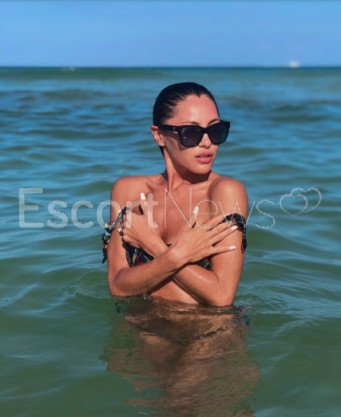 Photo escort girl Defne: the best escort service