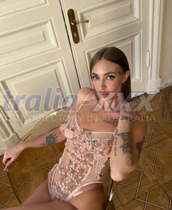 Photo escort girl Elina: the best escort service