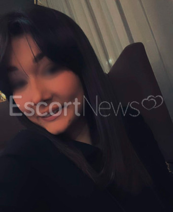 Photo escort girl Adina: the best escort service